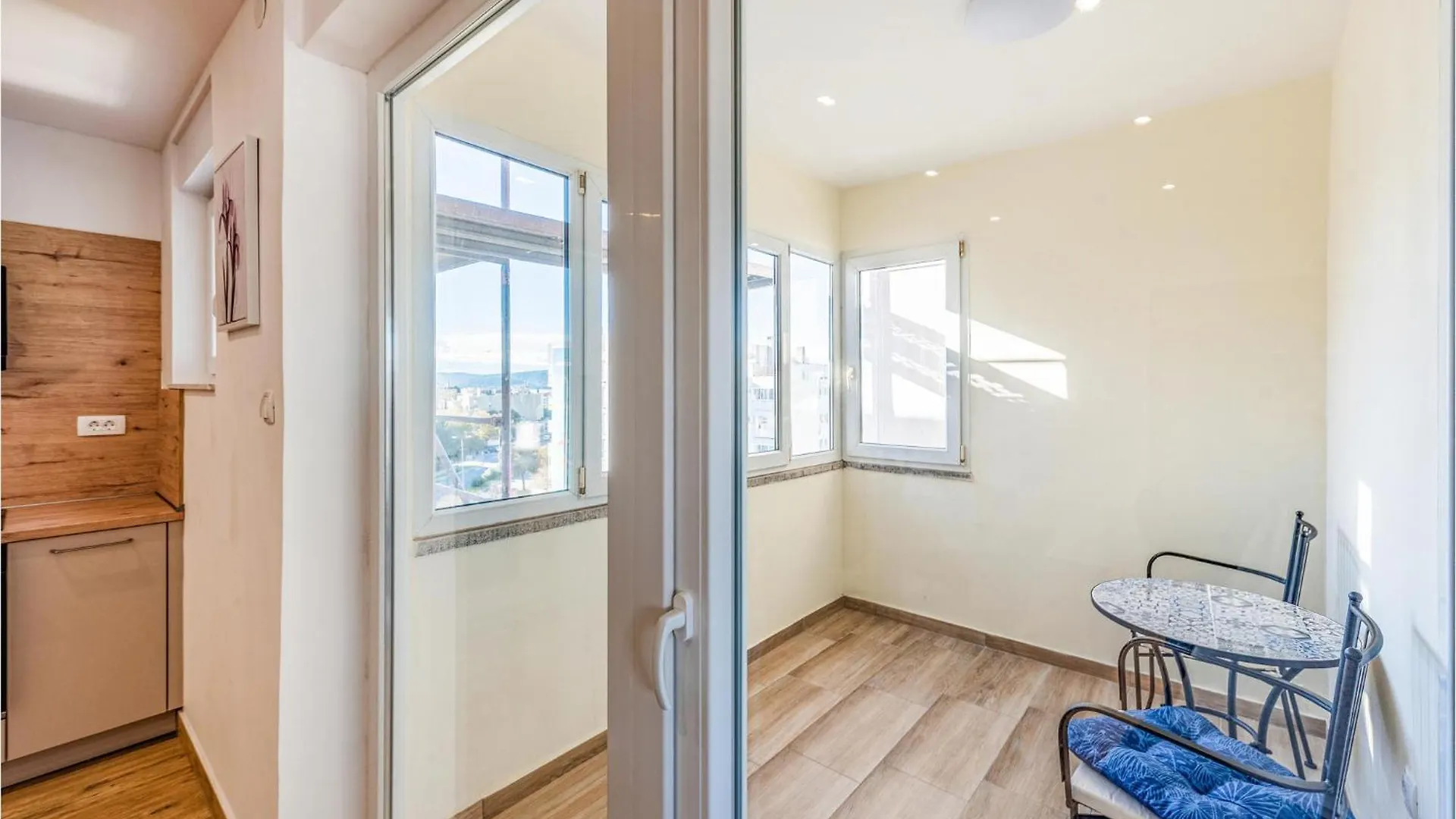 Amazing Apartment In Zadar With Kitchen